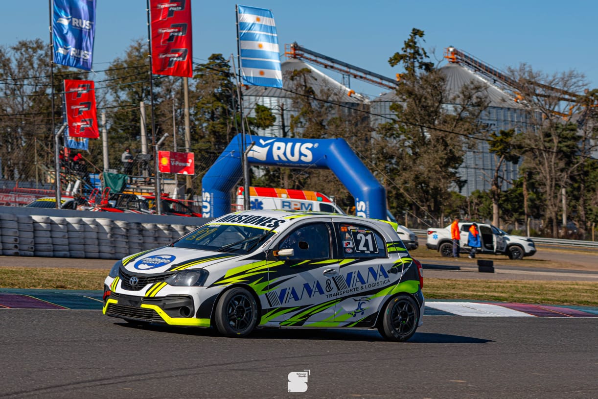 Lucho Viana fue Top 10 en el TP Clase 3 en San Jorge y sigue sumando 2